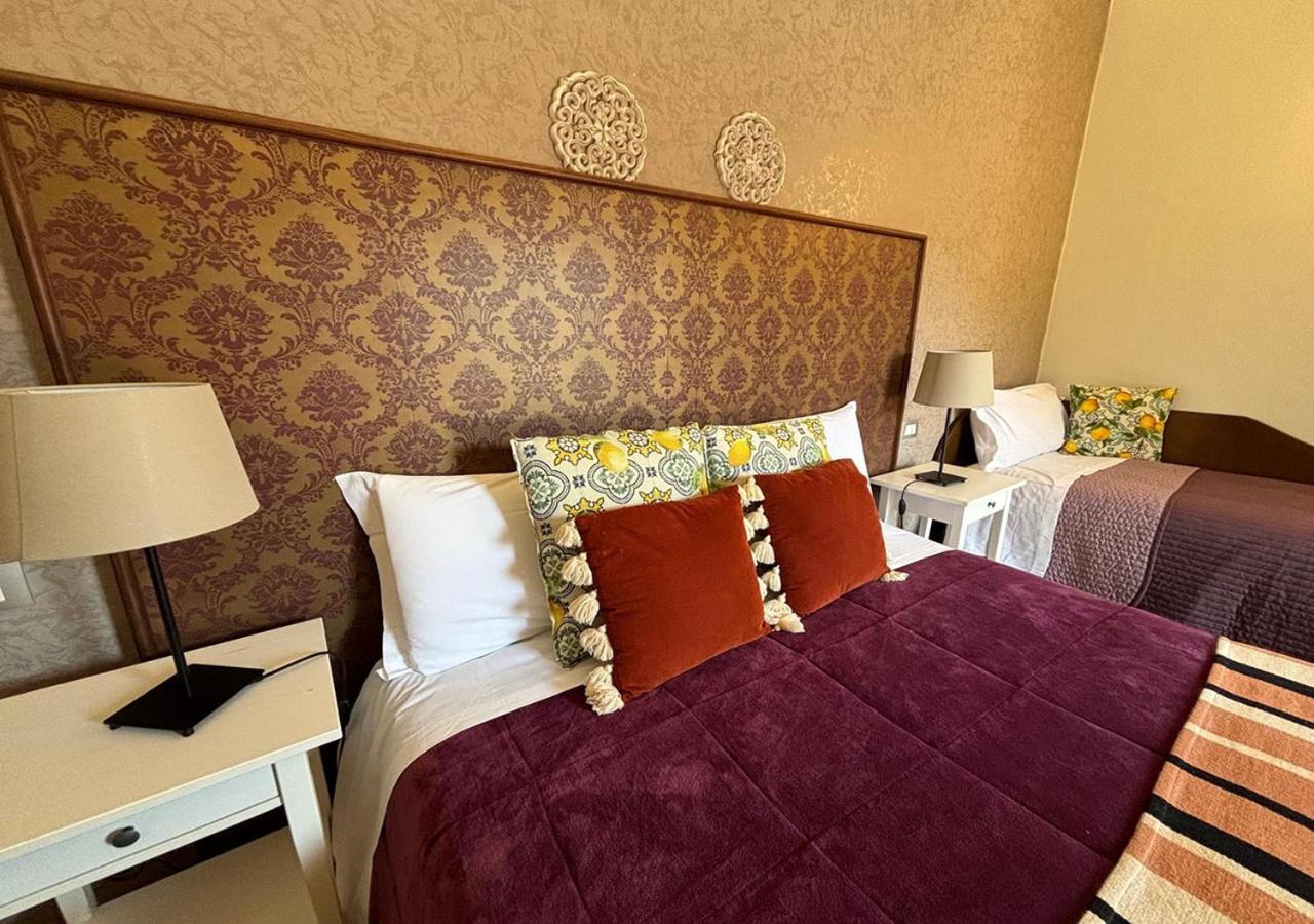 Deluxe Double Room Pool Access