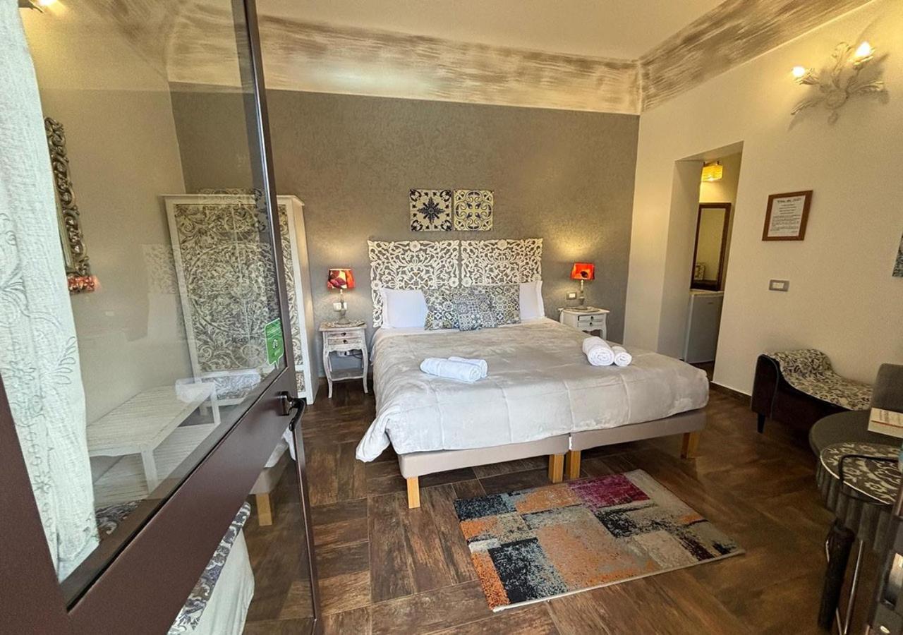 Deluxe Double Room Pool Access
