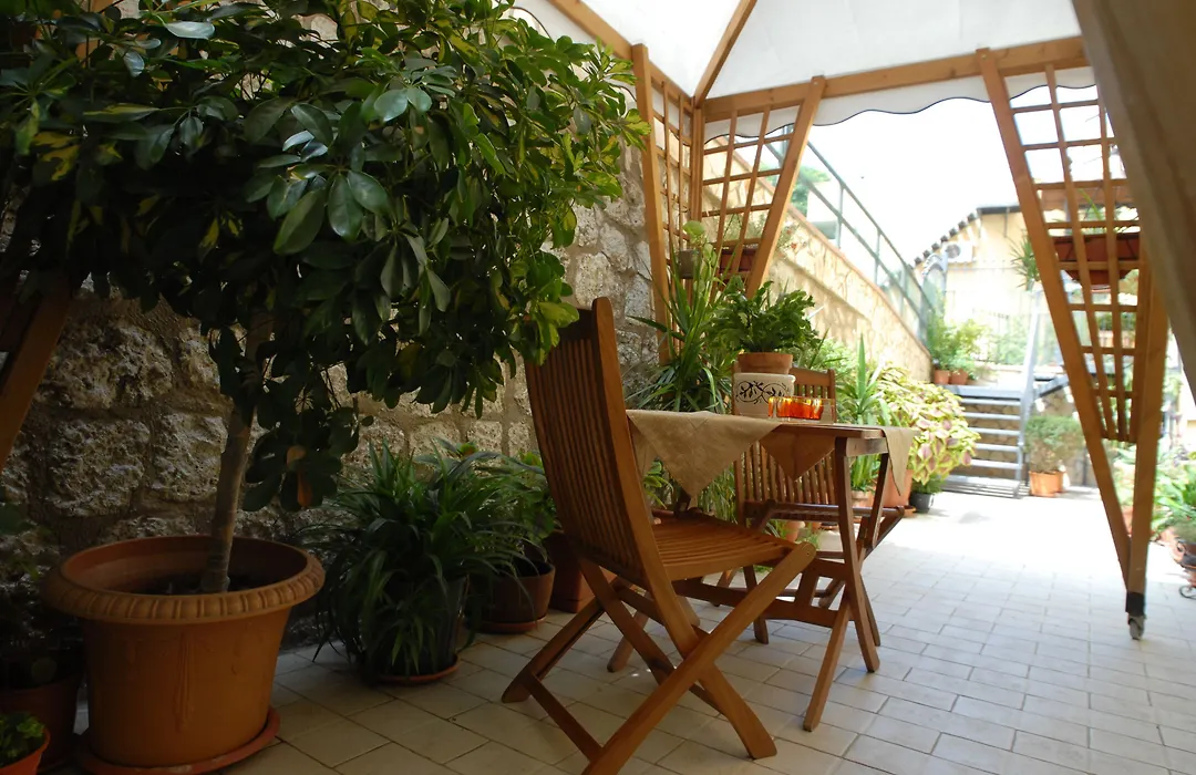 Il Mandorlo-1