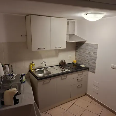 Le Lumìe L' antico Cortile Camere Con Cucina Privata With Private Kitchen-2